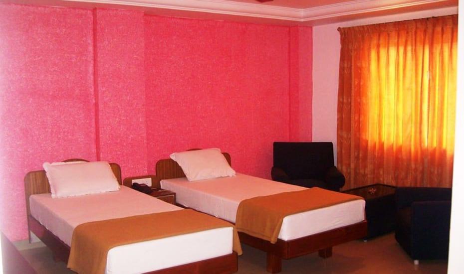 Sri Srinivasa Residency Ξενοδοχείο Kadapa Εξωτερικό φωτογραφία